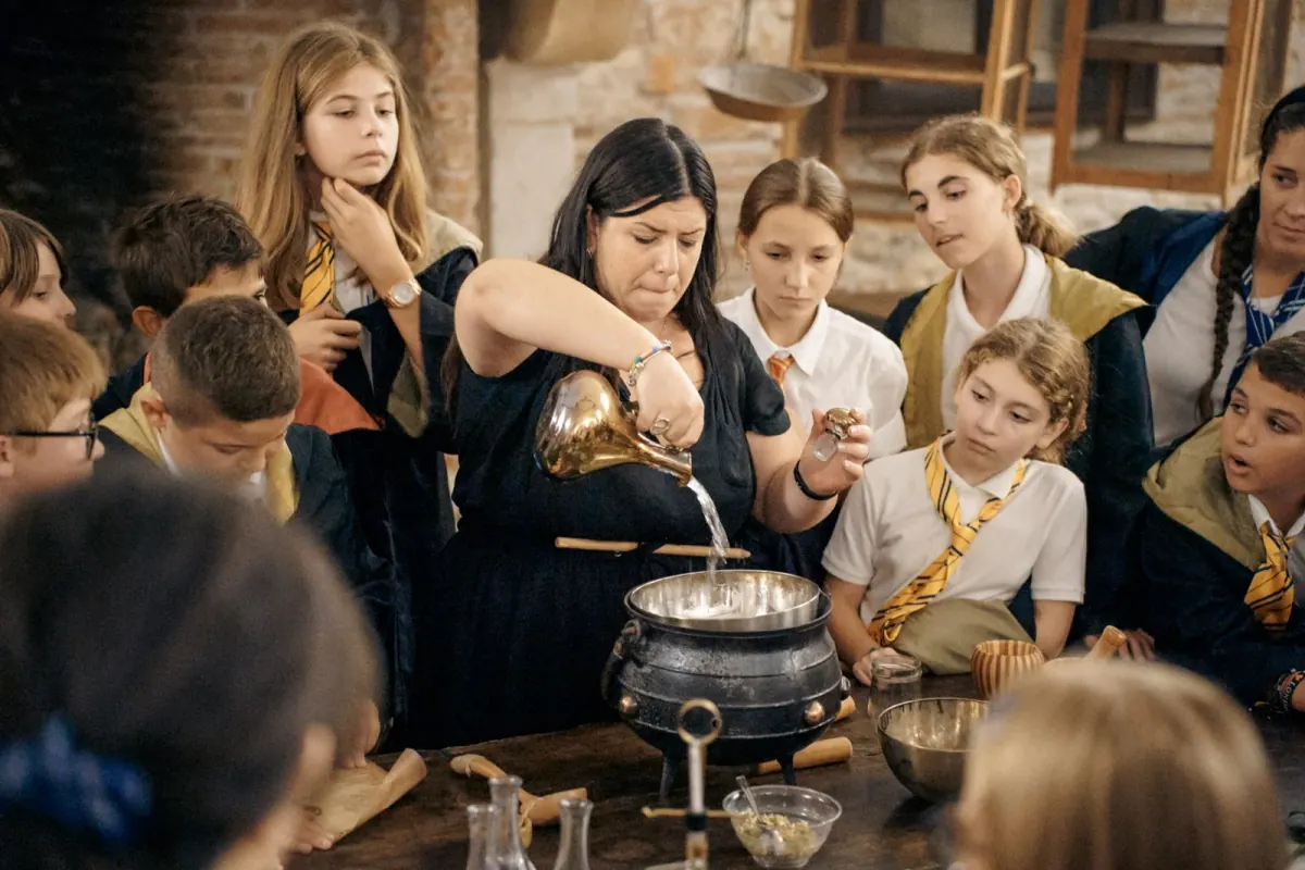 Momento dalla Scuola di Magia Italiana